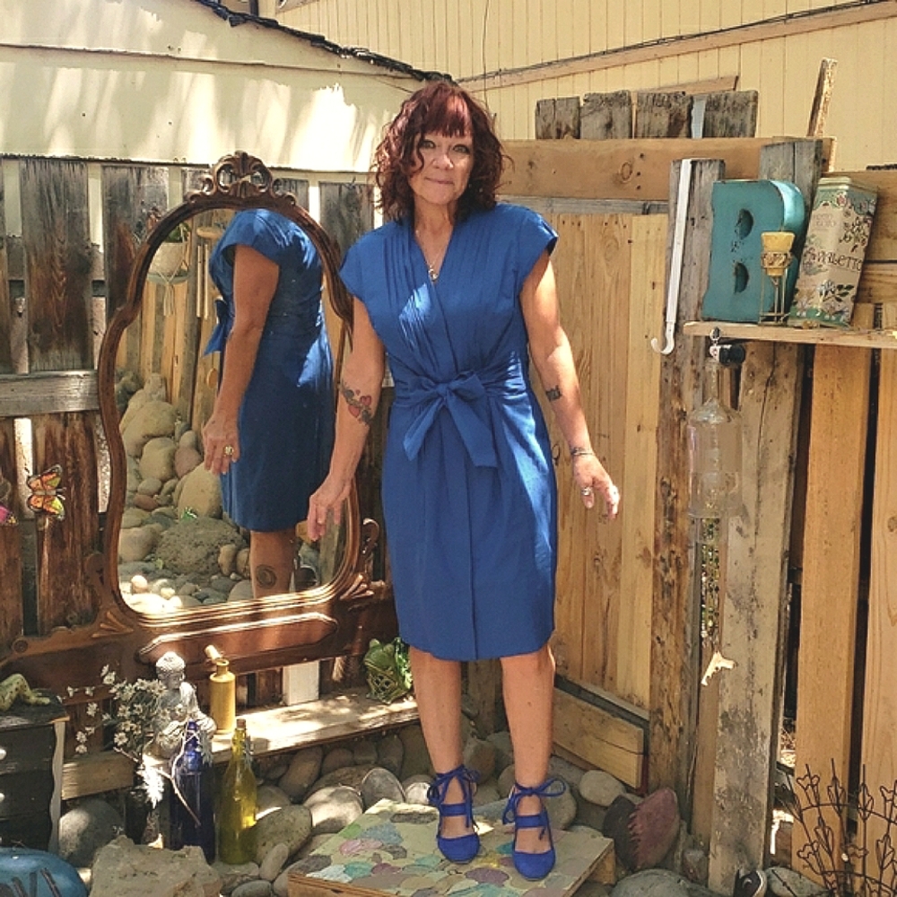 Anne Klein A Line Flattering Dress with attached sash tie belt Rich Blue